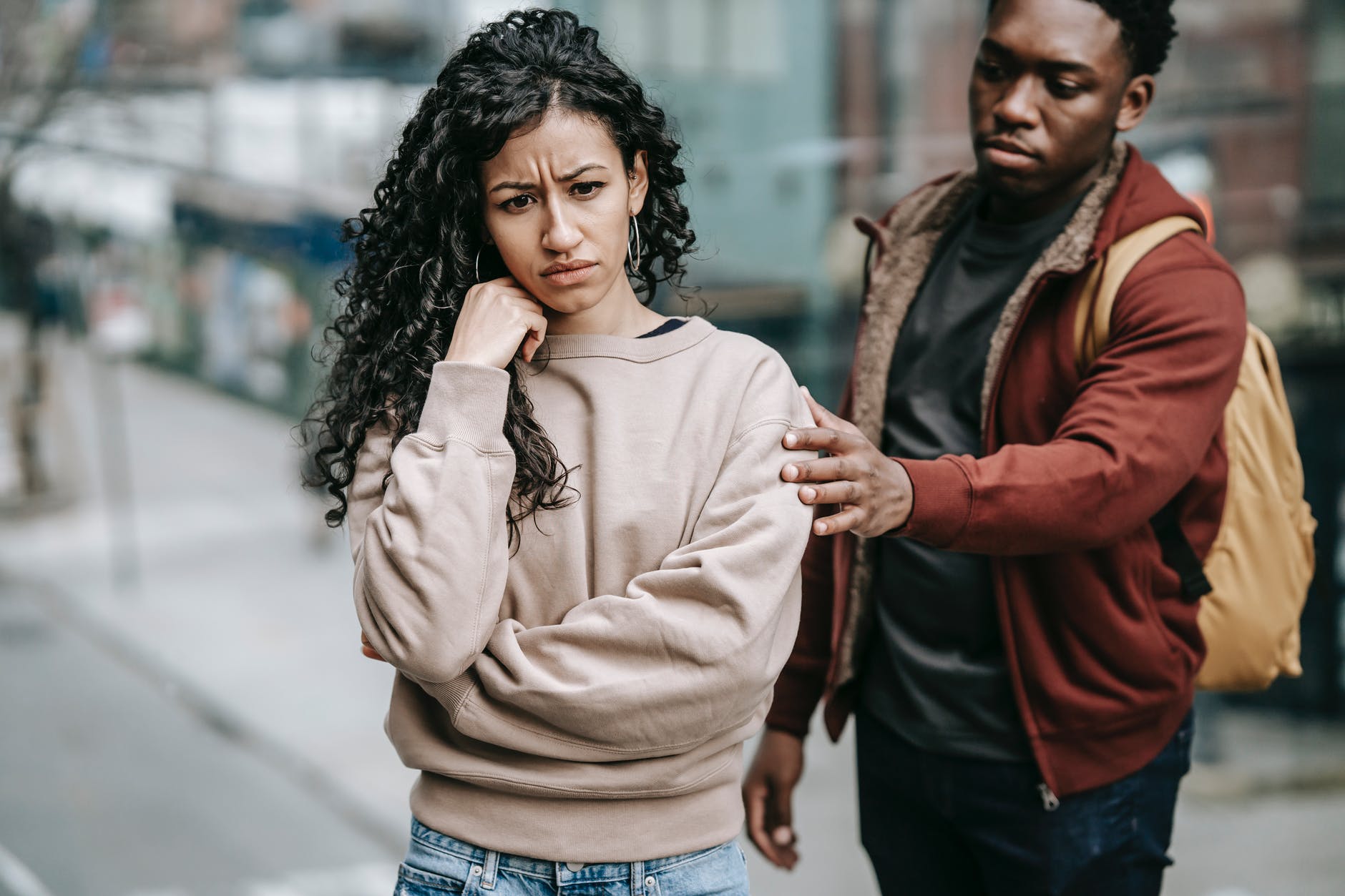 52 signs to show that you are in the wrong relationship